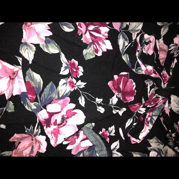 Ruffled floral tie skirt - Picture 2 of 3